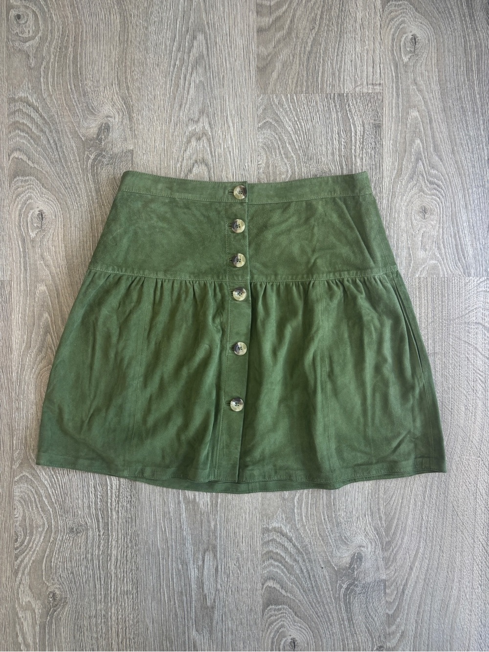 Leon and Harper Olive Green Button-Front Skirt